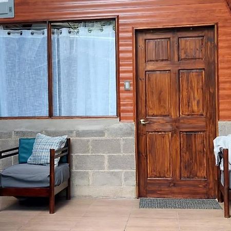 Casita Happy Feet And Tours Corcovado Hotell Drakes Bay Exteriör bild