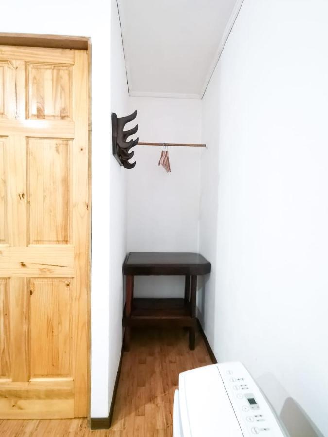 Casita Happy Feet And Tours Corcovado Hotell Drakes Bay Exteriör bild