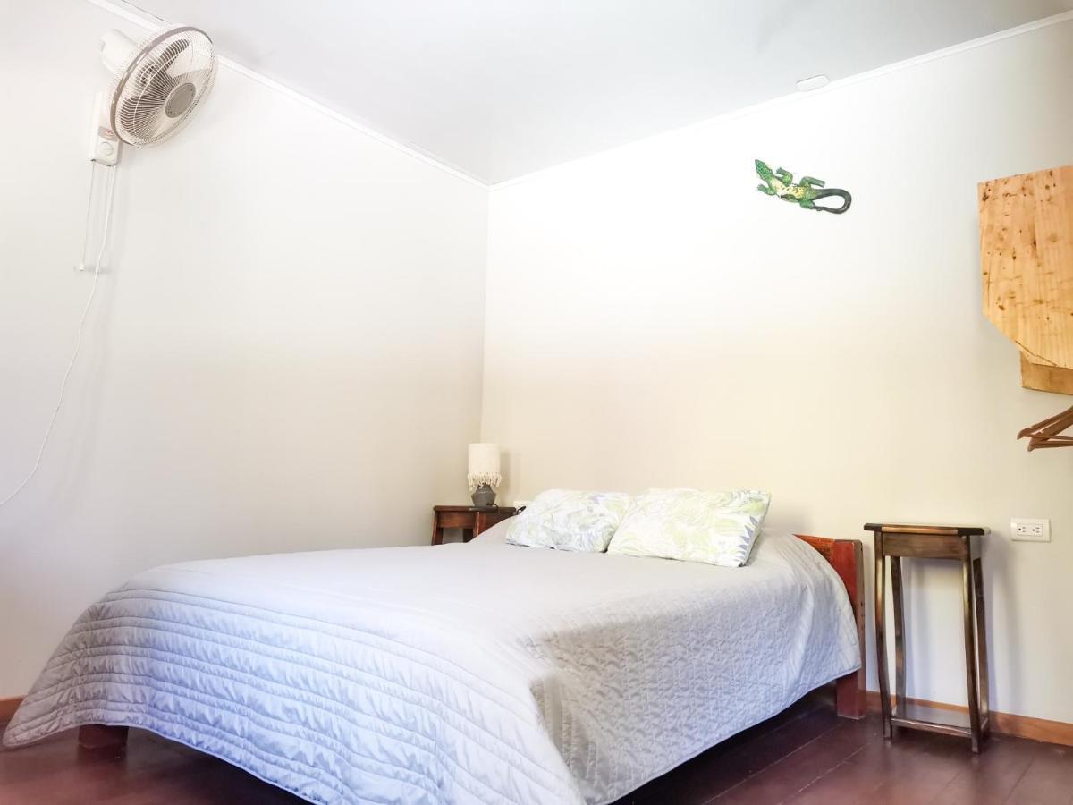 Casita Happy Feet And Tours Corcovado Hotell Drakes Bay Exteriör bild