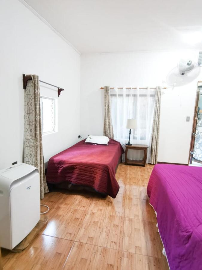 Casita Happy Feet And Tours Corcovado Hotell Drakes Bay Exteriör bild