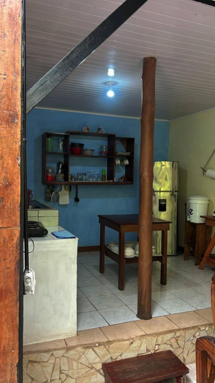 Casita Happy Feet And Tours Corcovado Hotell Drakes Bay Exteriör bild